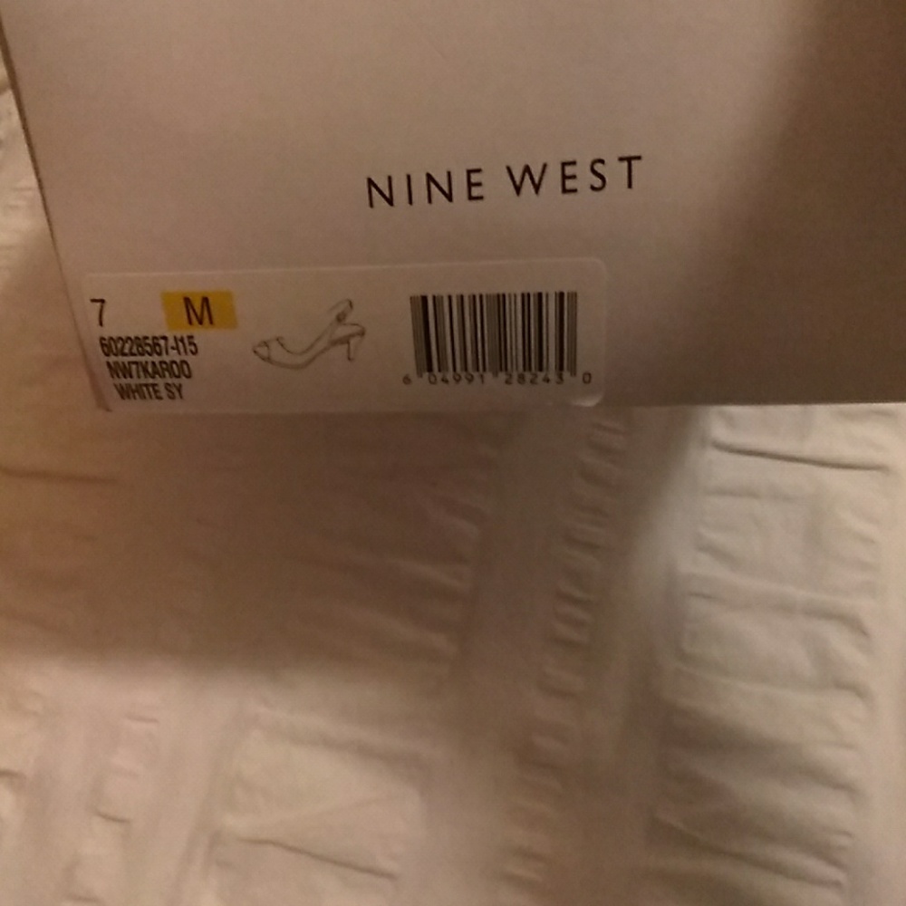 Nine west Gabriel pumps - Picture 3 of 8